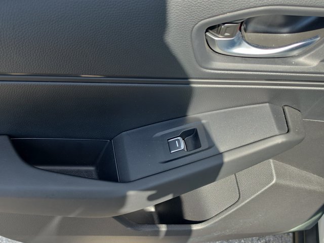Used 2025 Honda Accord SE image 11