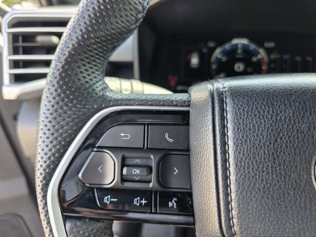 Used 2024 Toyota Sequoia Platinum AWD/4WD image 20