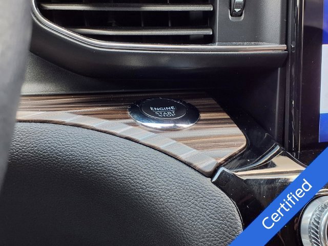Certified 2024 Ford Explorer Limited w/ Limited Technology Package AWD/4WD image 17