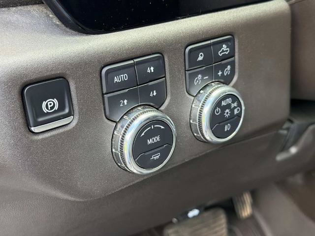 Used 2025 GMC Sierra 2500 SLT w/ SLT Premium Package AWD/4WD image 18