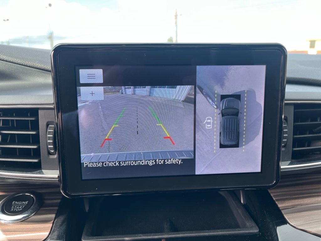 Certified 2022 Ford Explorer Limited w/ Equipment Group 301A image 25