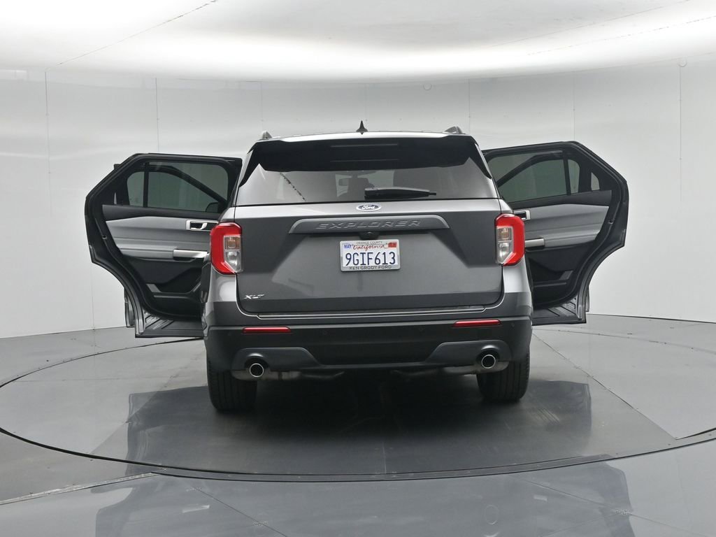Certified 2023 Ford Explorer XLT w/ Equipment Group 202A image 33