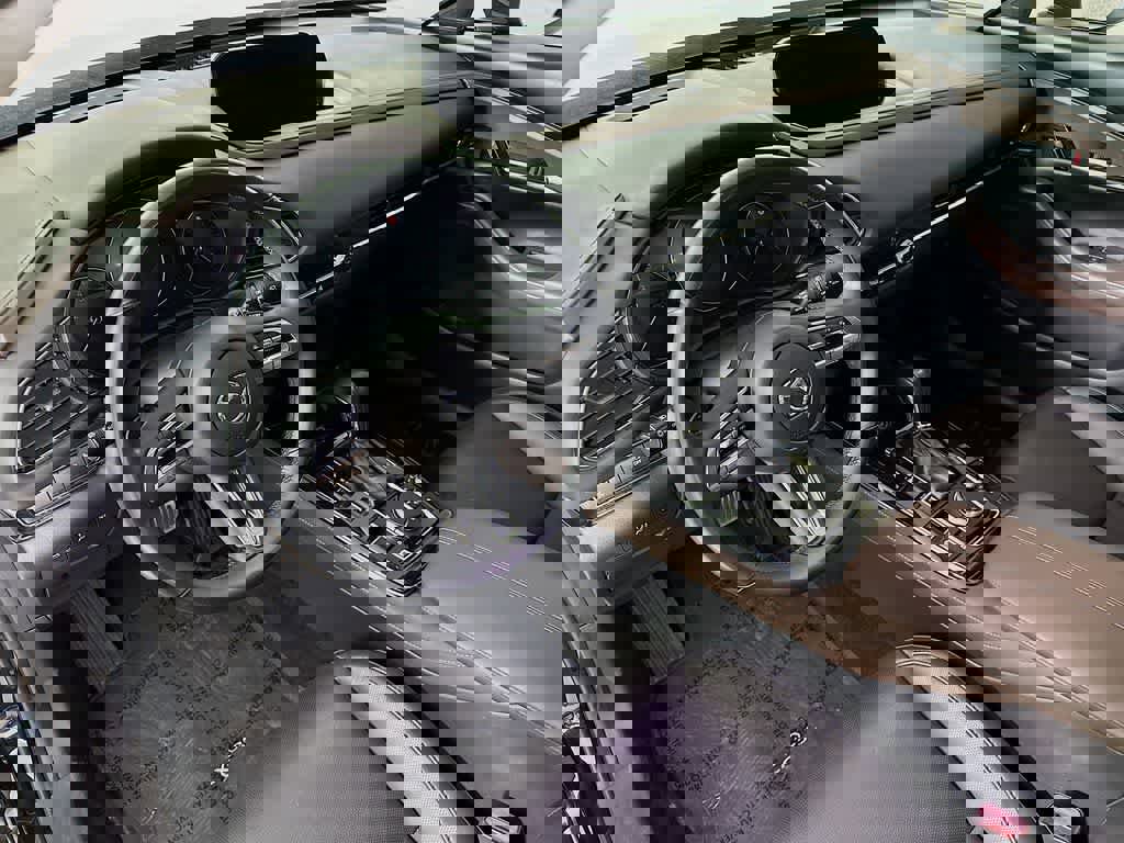 Used 2021 MAZDA CX-30 FWD 2.5 S w/ Premium Package image 2