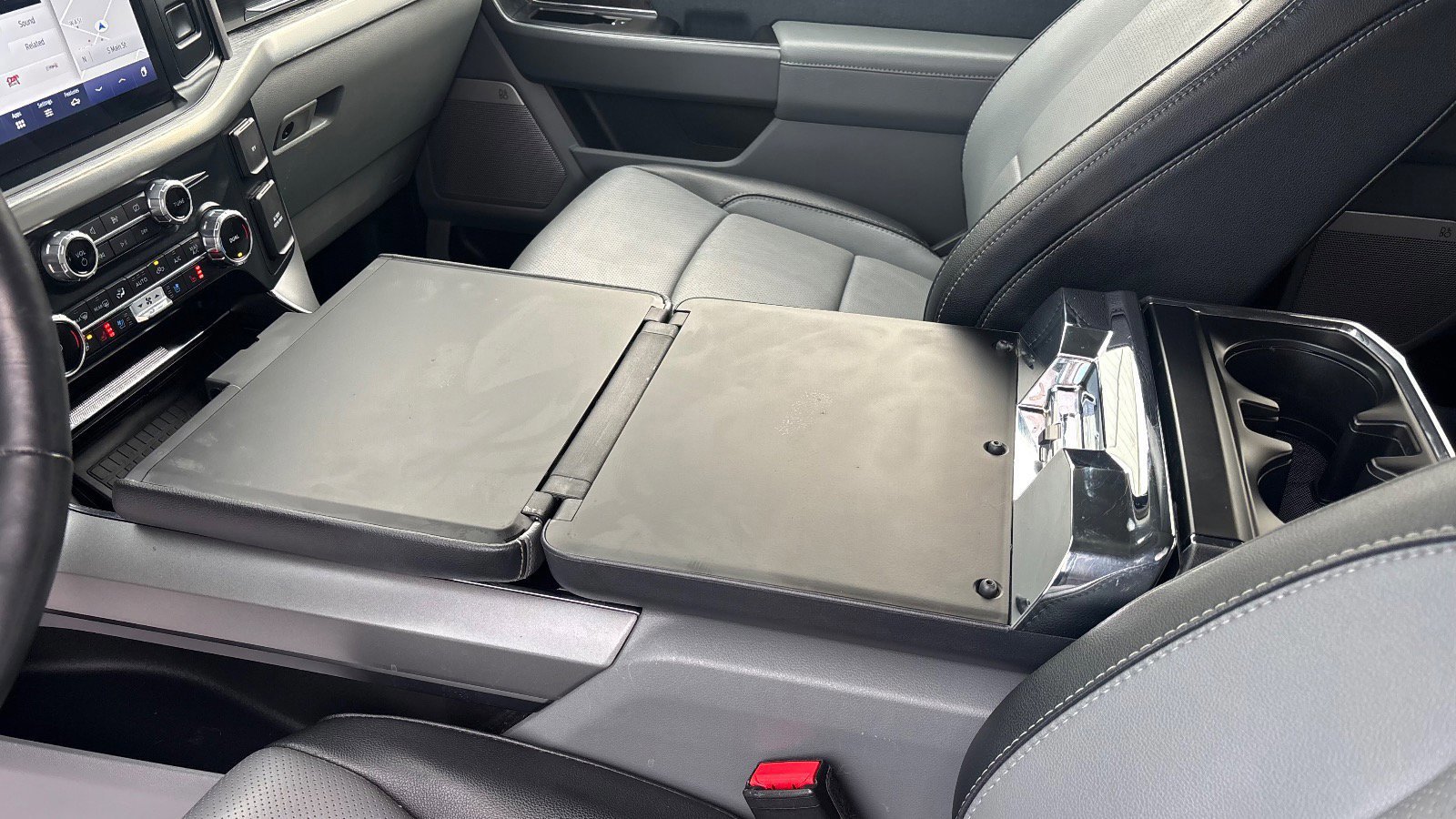 Certified 2022 Ford F150 Lariat w/ Equipment Group 502A High image 54