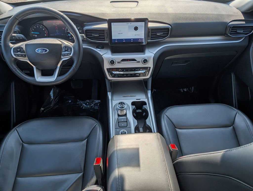 Certified 2024 Ford Explorer XLT w/ Equipment Group 202A image 13