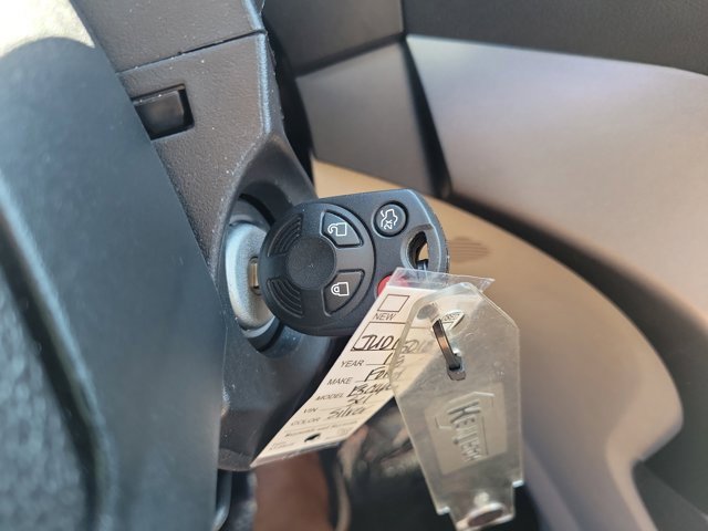 Certified 2018 Ford Escape SEL w/ Ford Safe & Smart Package image 27