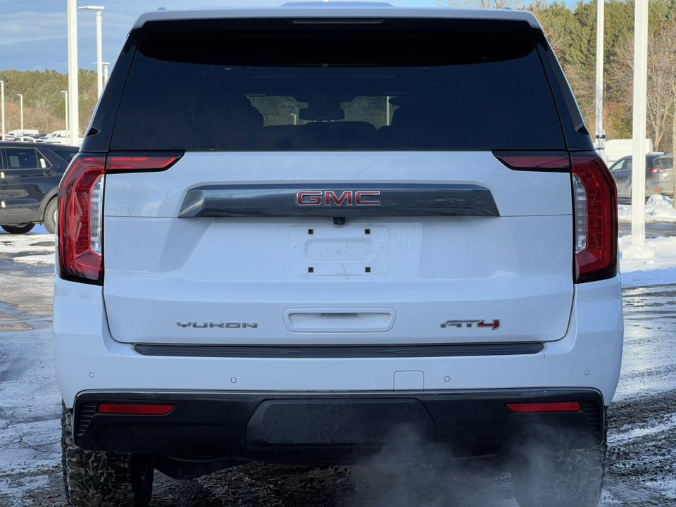 Used 2023 GMC Yukon XL AT4 image 3