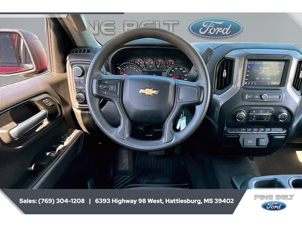 Used 2020 Chevrolet Silverado 1500 Custom w/ Custom Value Package AWD/4WD image 5