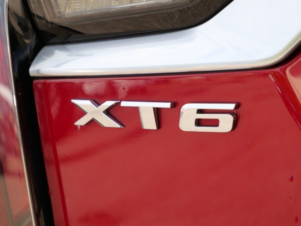 Used 2024 Cadillac XT6 Sport AWD/4WD image 9