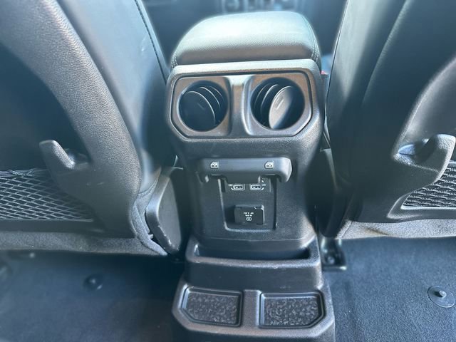 Used 2024 Jeep Wrangler Unlimited Rubicon 4xe image 24