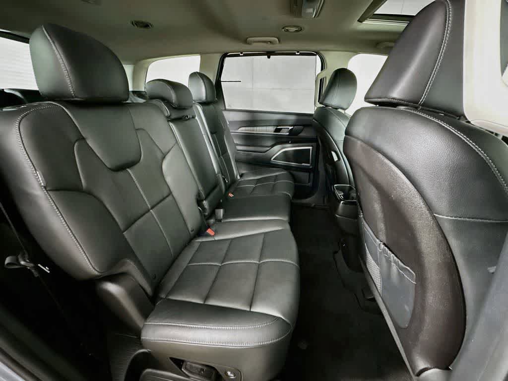 Used 2025 Kia Telluride EX X-Line AWD/4WD image 33