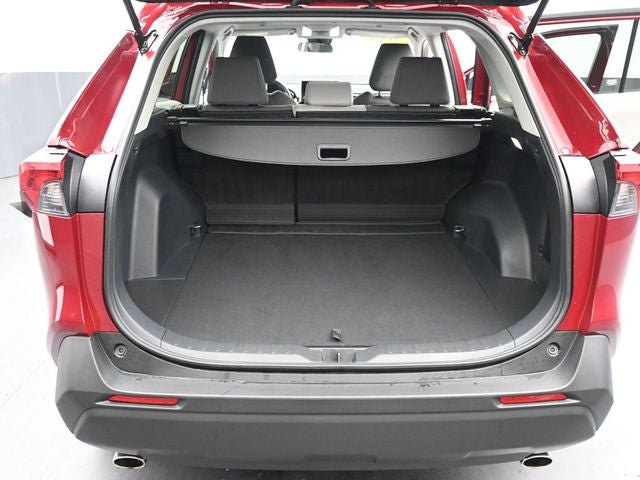 Used 2024 Toyota RAV4 XLE AWD/4WD image 16