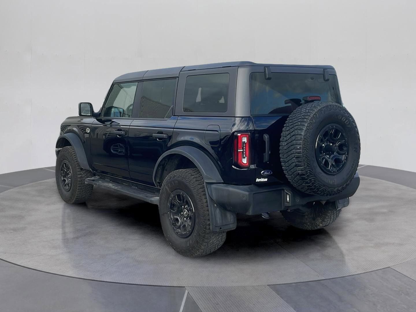 Certified 2024 Ford Bronco Wildtrak image 3