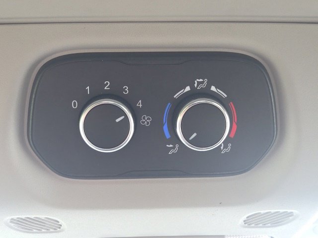 Certified 2020 Ford Transit 150 XLT RWD image 21