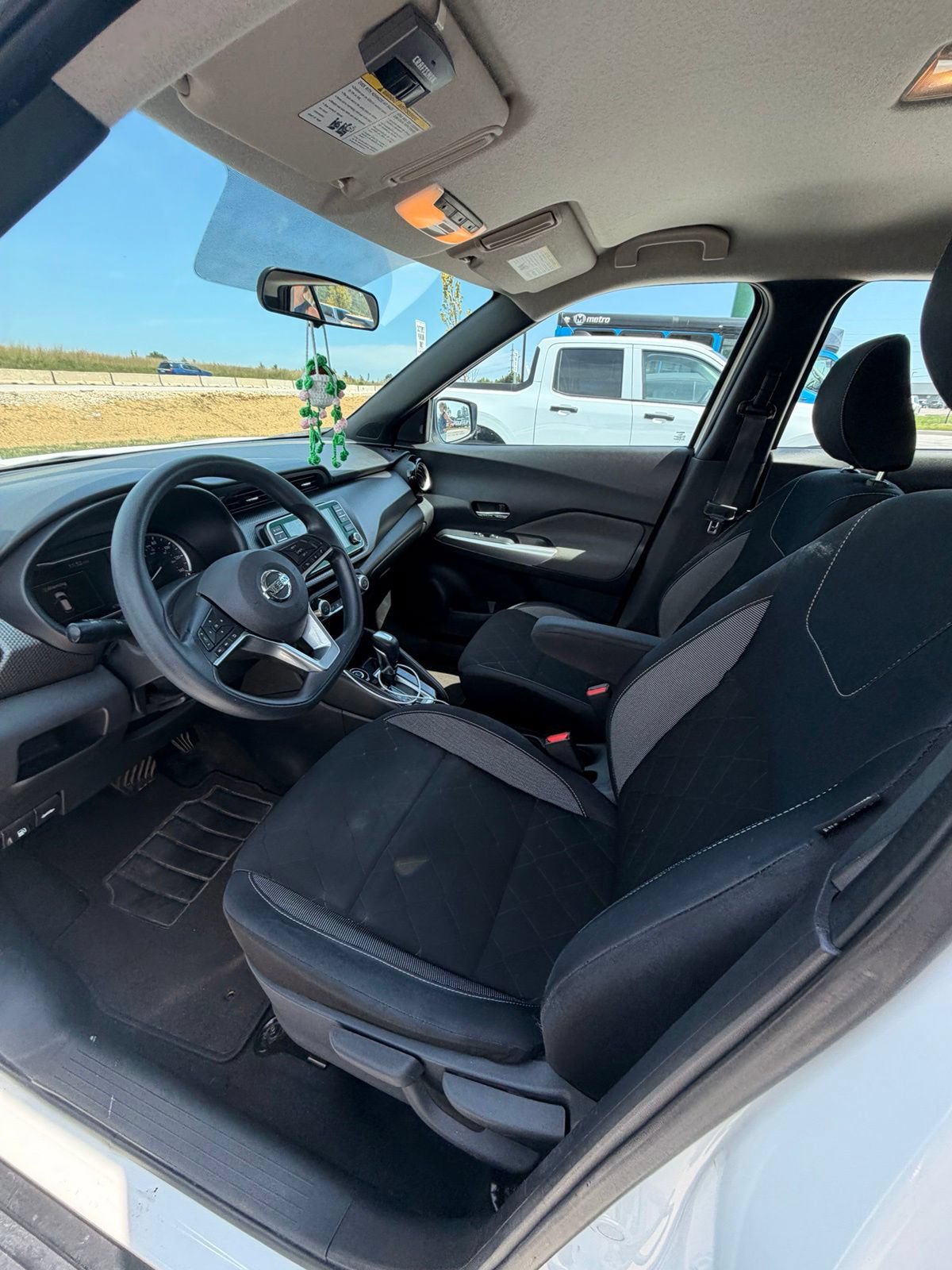 Used 2018 Nissan Kicks SV w/ Exterior Electronics Package FWD image 4