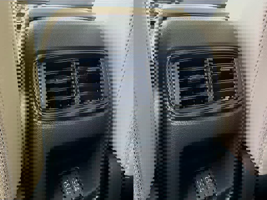 Used 2021 Honda CR-V EX-L image 16