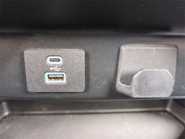 Certified 2022 Ford F150 Lariat w/ Equipment Group 501A Mid image 22