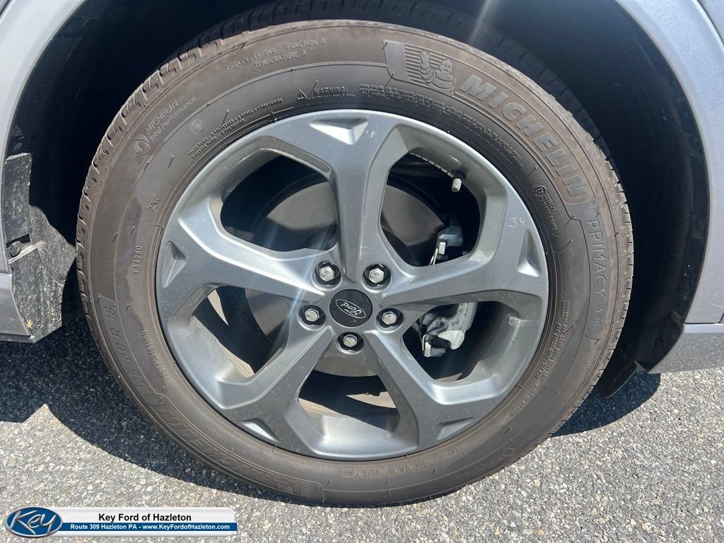 Certified 2024 Ford Escape ST-Line w/ Equipment Group 301A FWD image 4