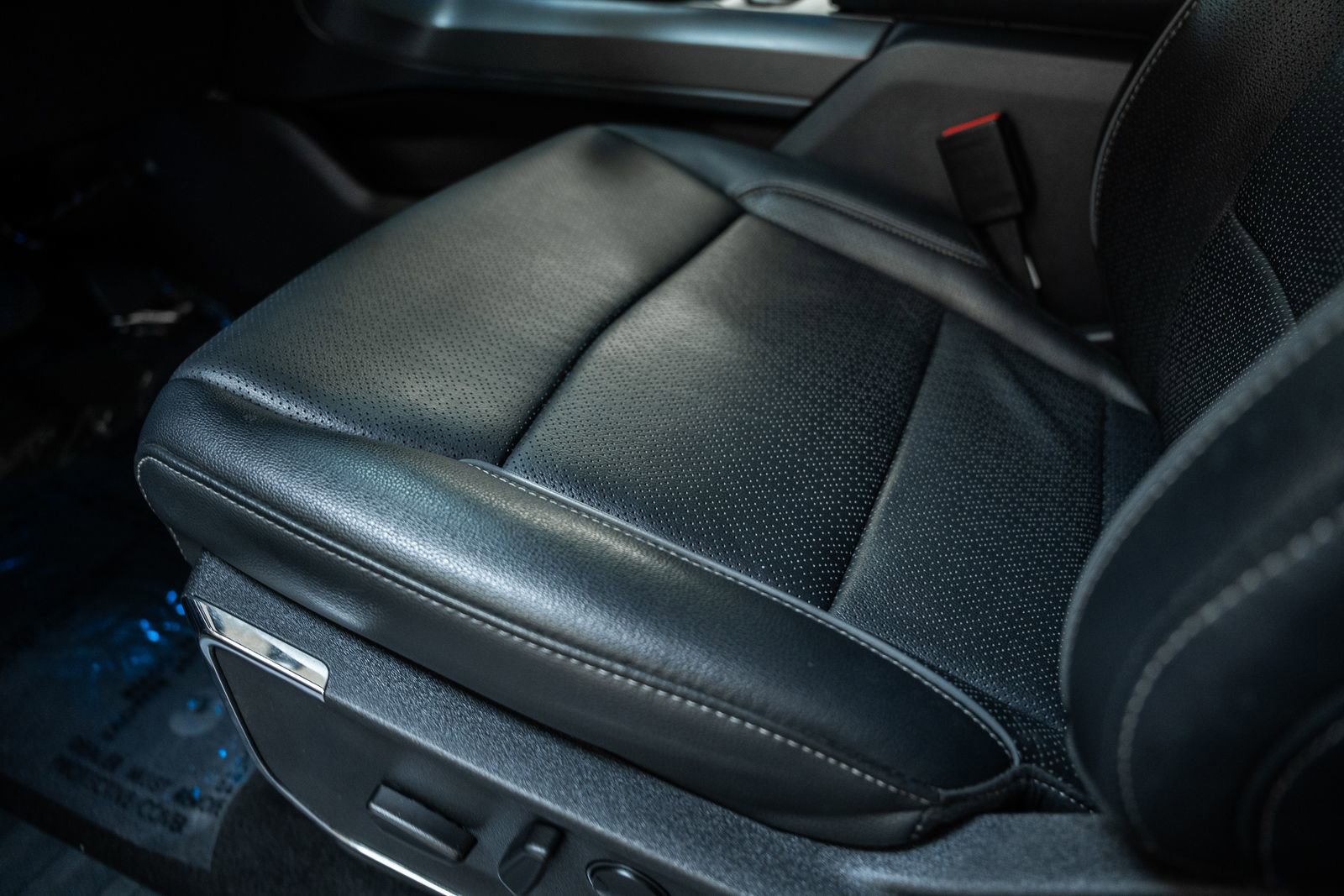 Certified 2024 Ford F150 Lariat image 42