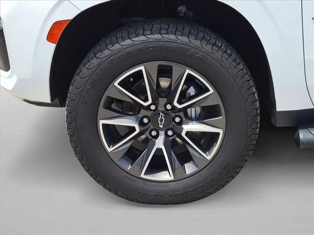 Used 2022 Chevrolet Tahoe Z71 w/ Luxury Package AWD/4WD image 24