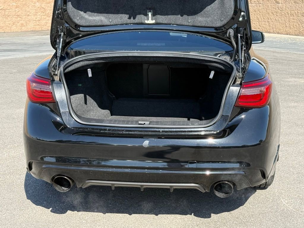 Used 2018 INFINITI Q50 Luxe w/ Essential Package (3.0T Luxe) image 15