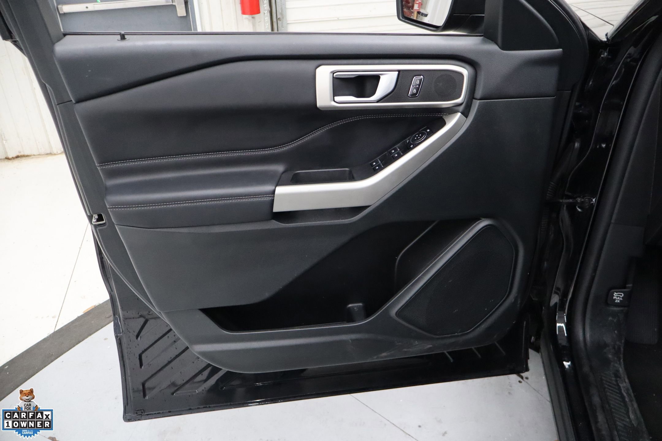 Certified 2023 Ford Explorer XLT w/ Equipment Group 202A AWD/4WD image 14