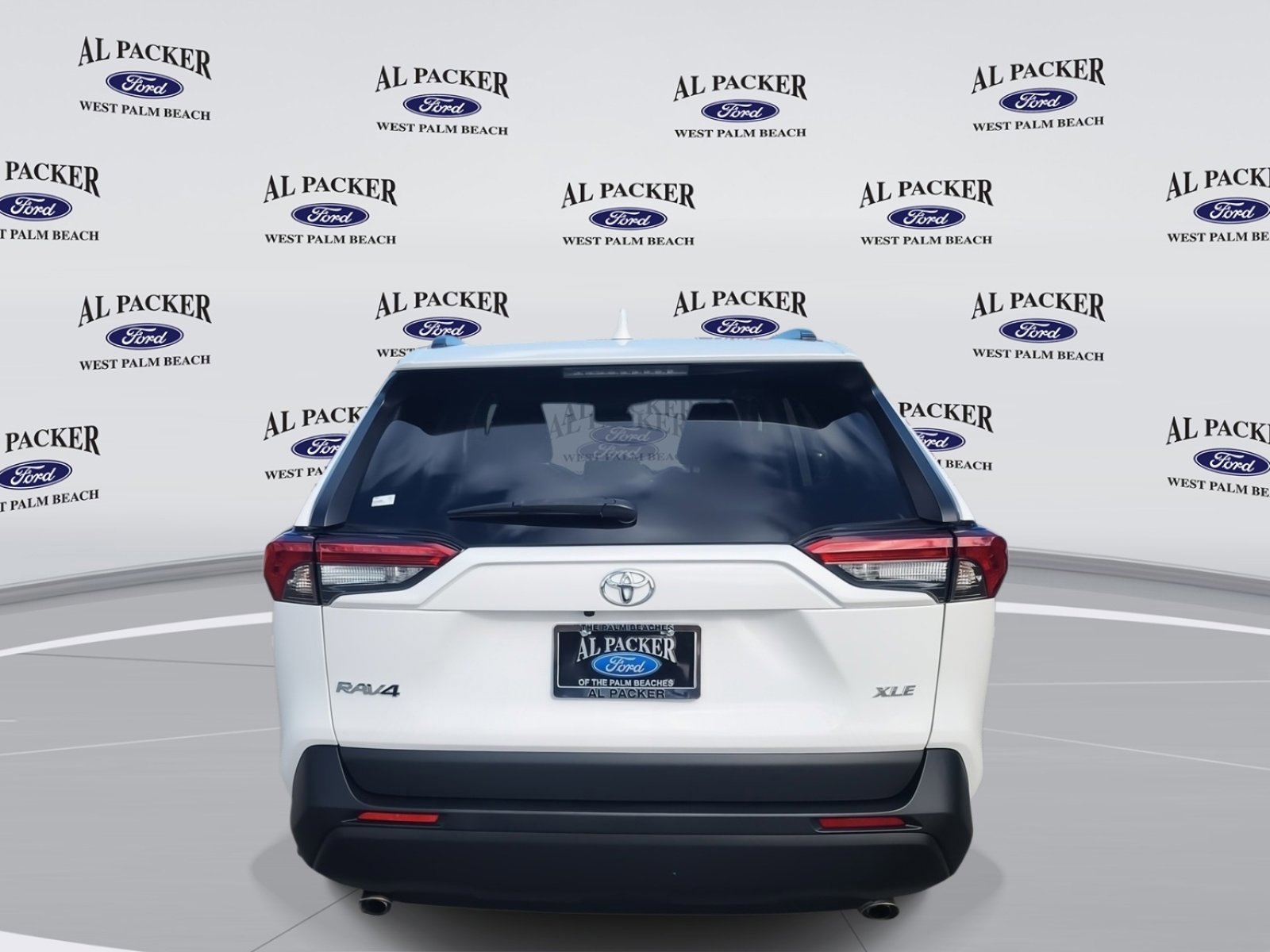 Used 2021 Toyota RAV4 XLE image 5