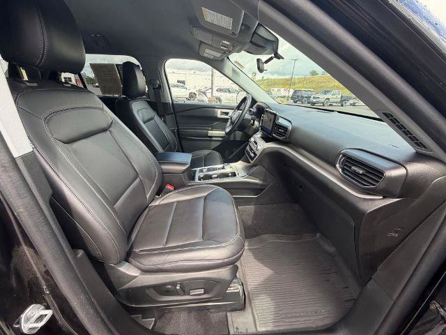 Certified 2023 Ford Explorer XLT w/ Equipment Group 202A AWD/4WD image 39