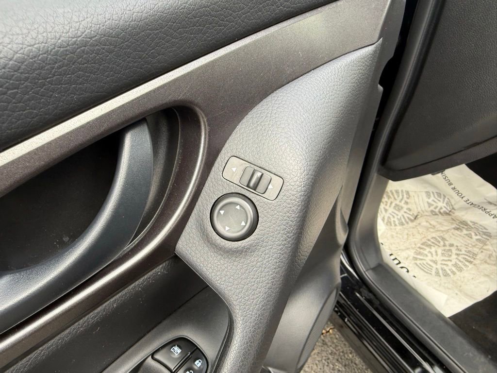 Used 2020 Nissan Rogue Sport S AWD/4WD image 14