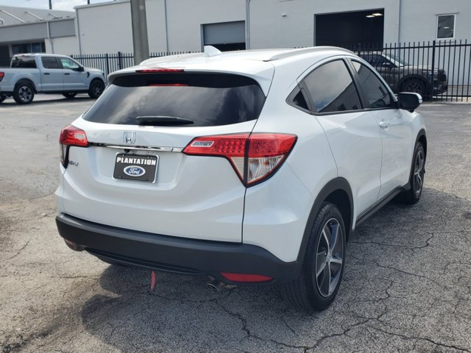 Used 2022 Honda HR-V EX-L image 7