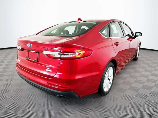 Certified 2020 Ford Fusion SE FWD image 11