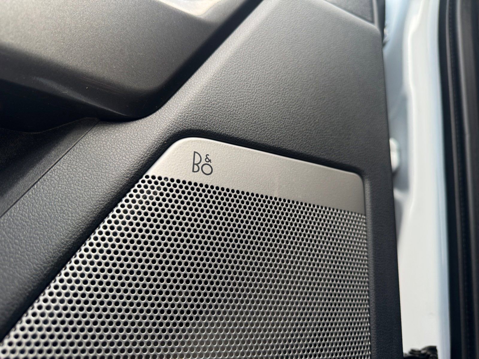 Certified 2022 Ford F150 XLT w/ Equipment Group 302A High image 21