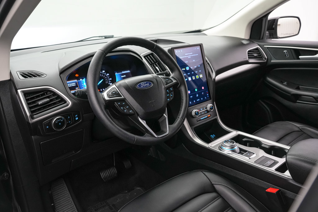 Certified 2024 Ford Edge SEL w/ Convenience Package AWD/4WD image 12