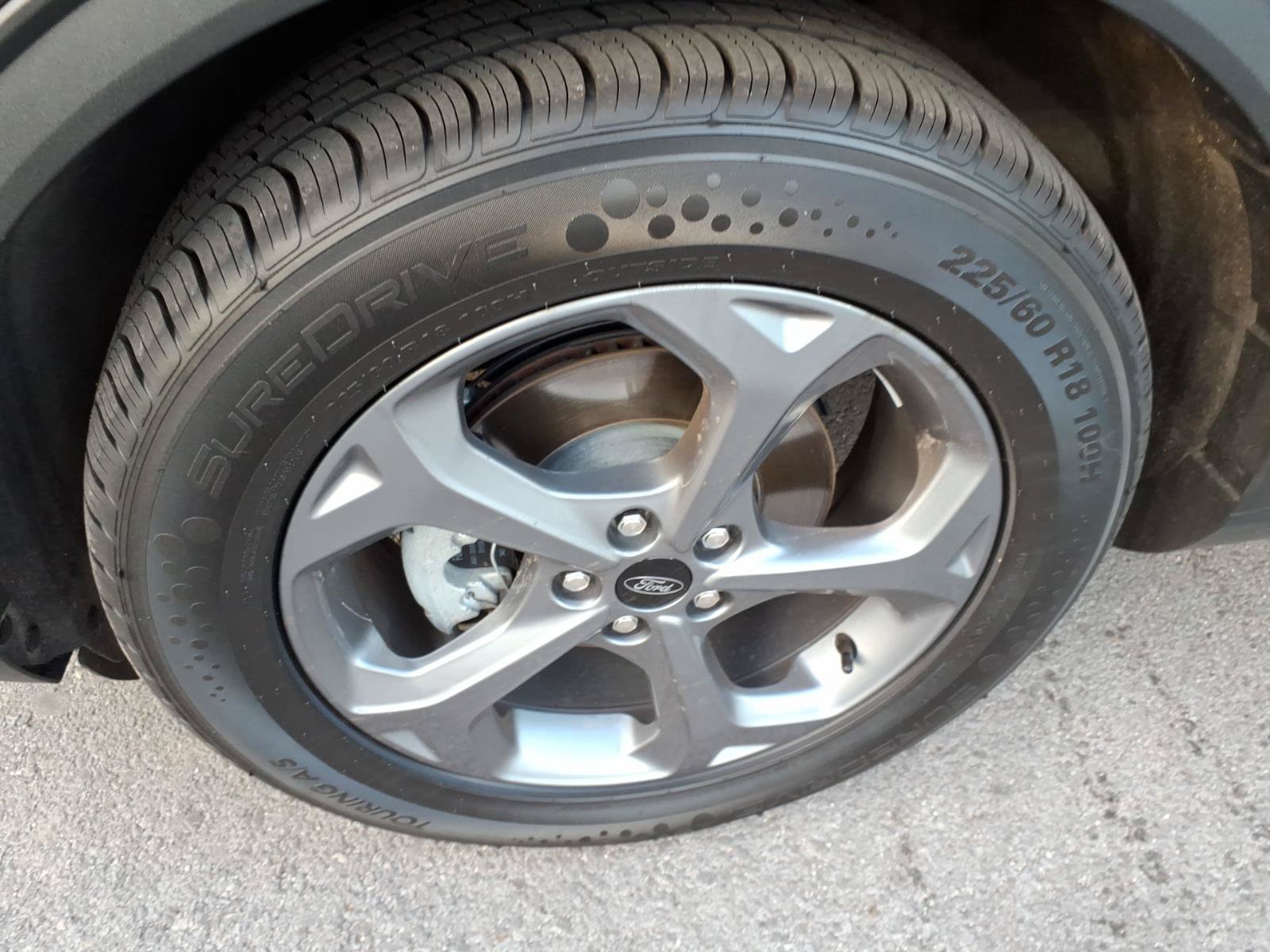 Certified 2025 Ford Escape ST-Line FWD image 8