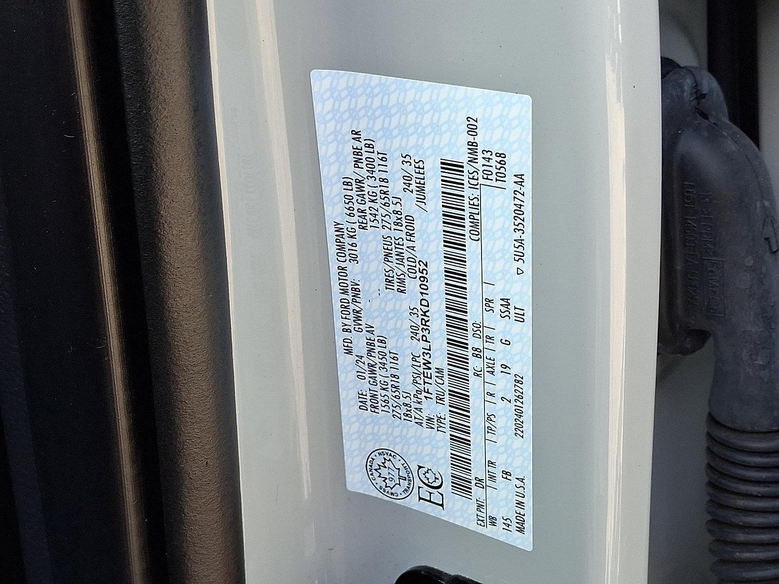 Certified 2024 Ford F150 XLT w/ Equipment Group 302A MID AWD/4WD image 30