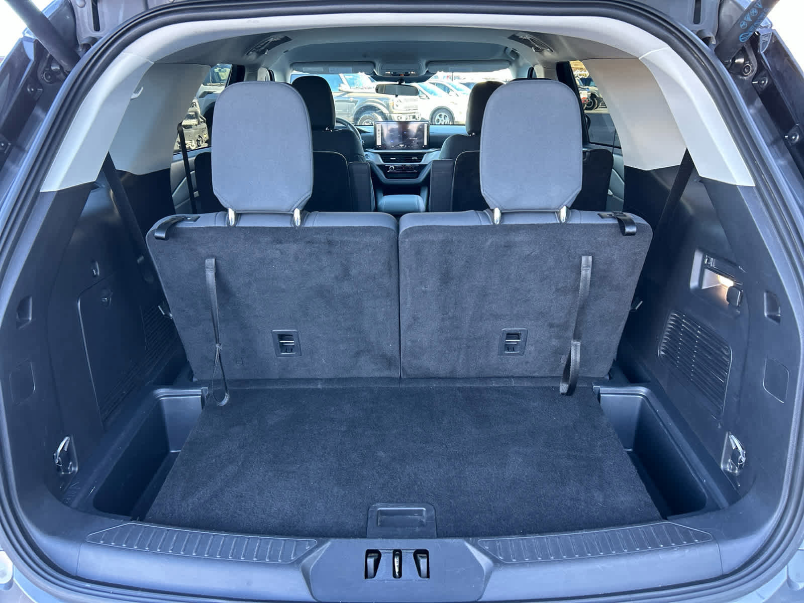 Certified 2025 Ford Explorer Active image 22