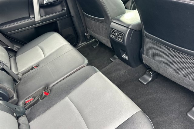 Used 2021 Toyota 4Runner SR5 Premium image 18