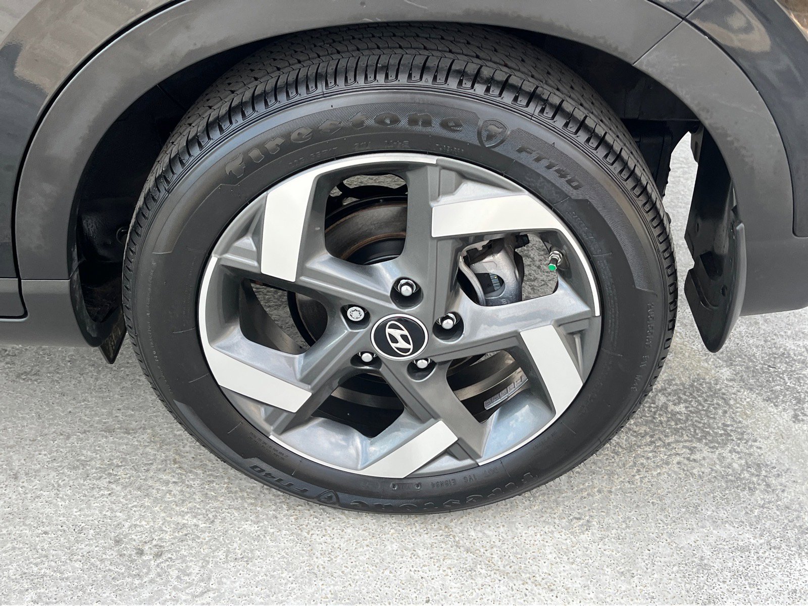 Used 2025 Hyundai Venue SEL FWD image 21