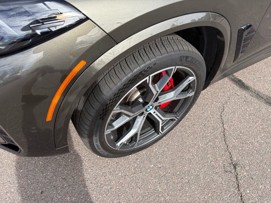 Used 2026 BMW X5 xDrive40i w/ M Sport Package image 25