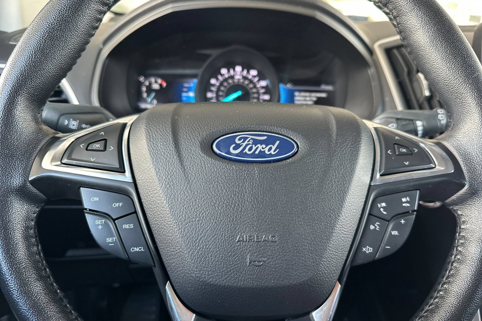 Certified 2024 Ford Edge SEL AWD/4WD image 34