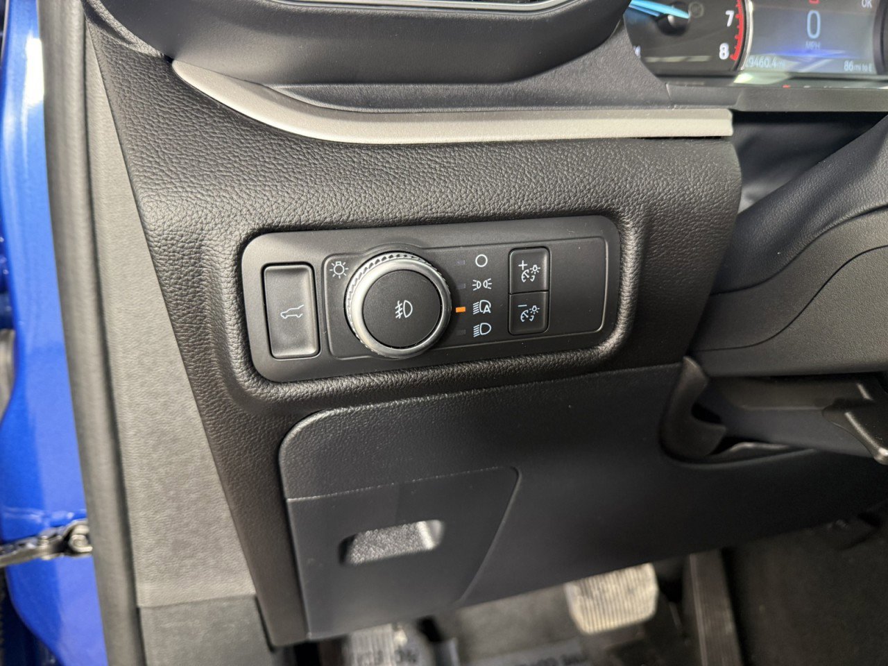 Certified 2022 Ford Explorer XLT w/ Equipment Group 202A image 25