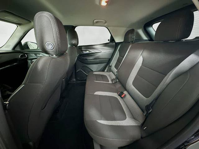 Used 2023 Chevrolet TrailBlazer LT w/ Convenience Package FWD image 13
