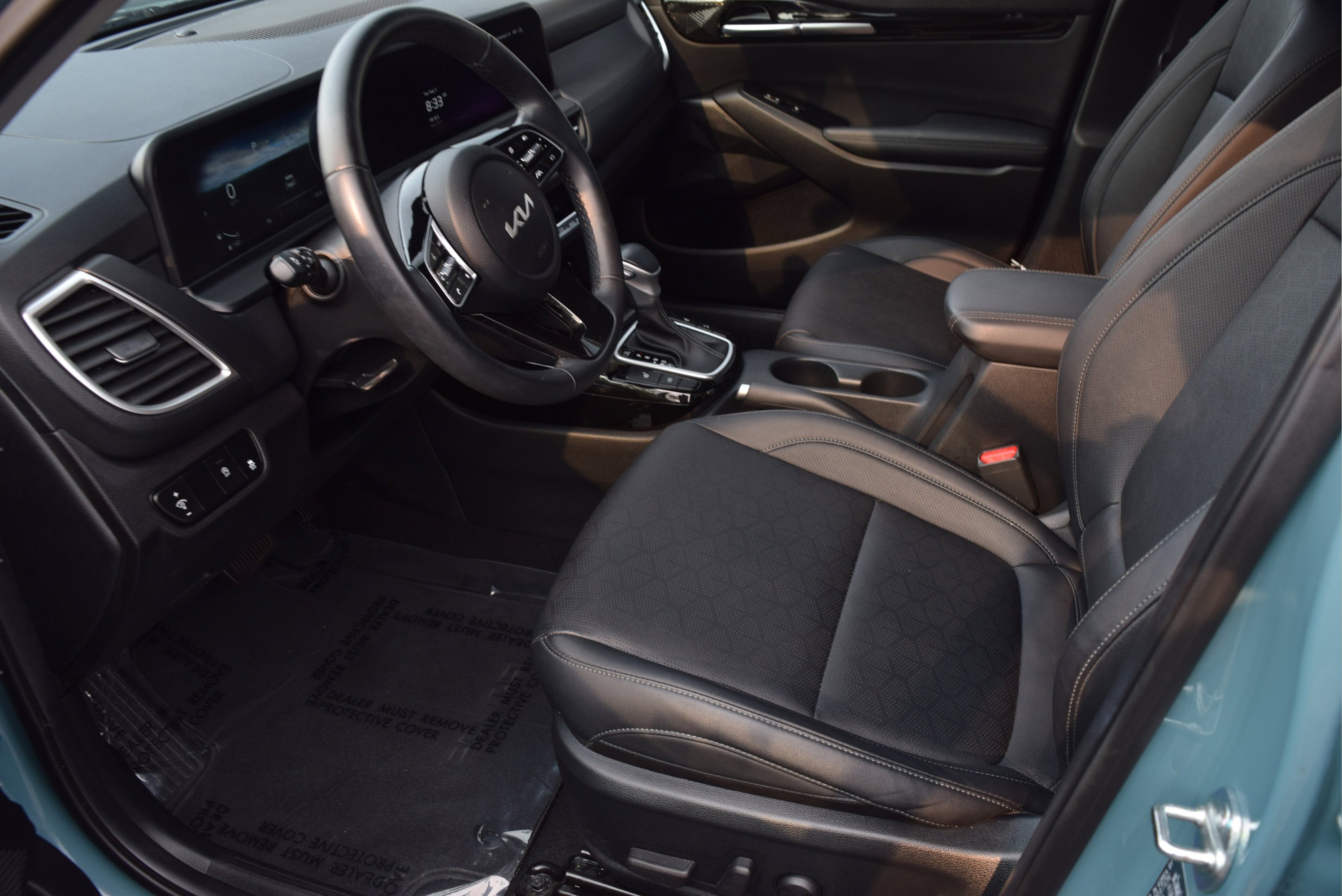 Used 2024 Kia Seltos EX image 9