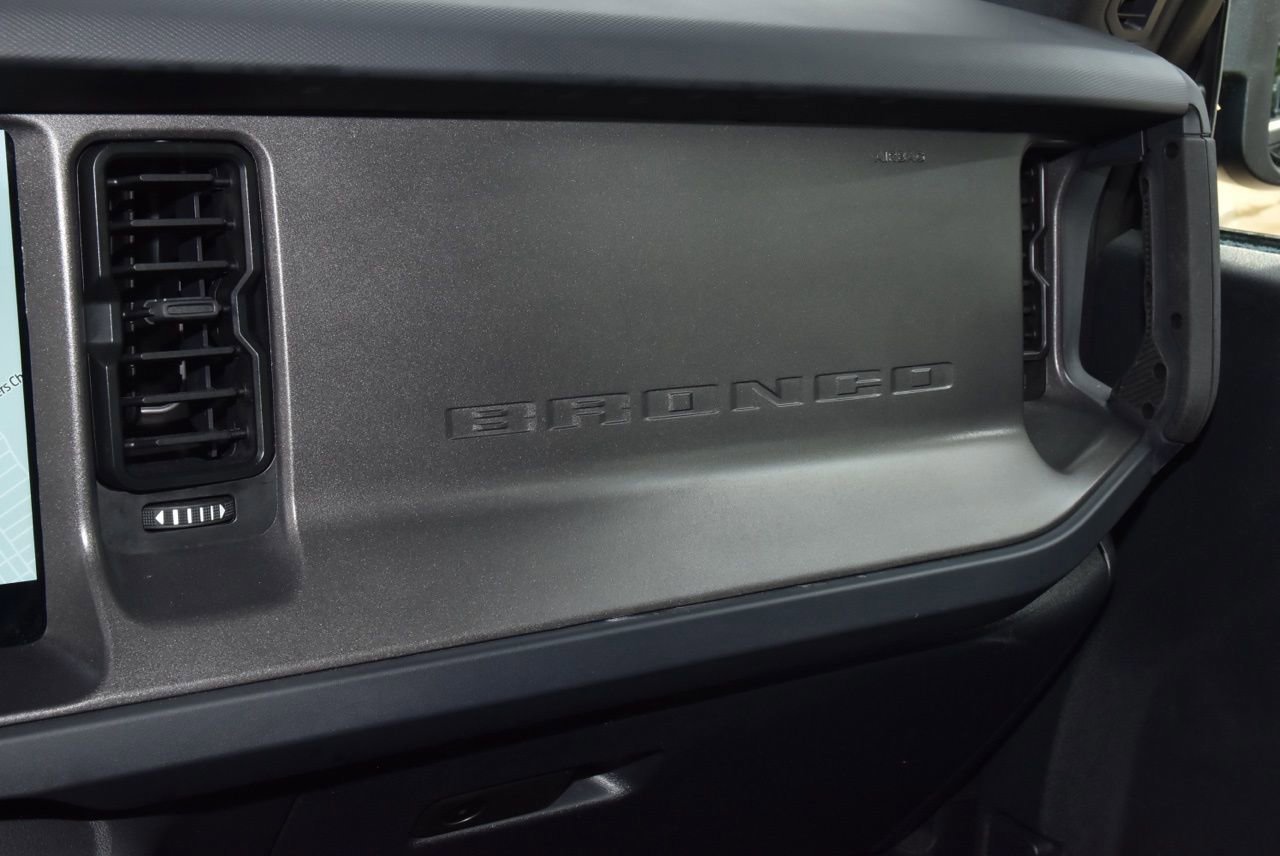 Certified 2025 Ford Bronco Big Bend image 37