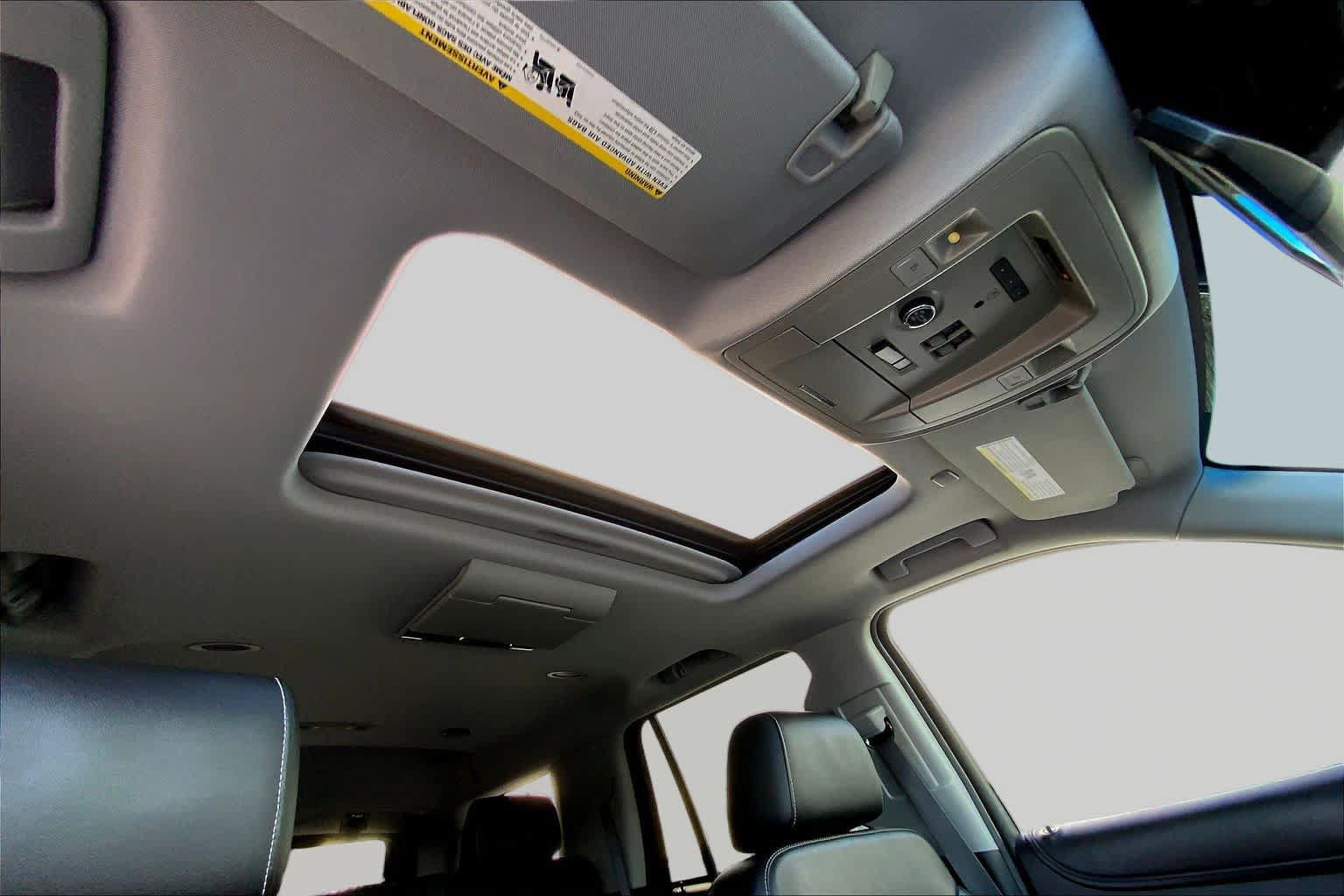Used 2017 Chevrolet Tahoe LT RWD image 14