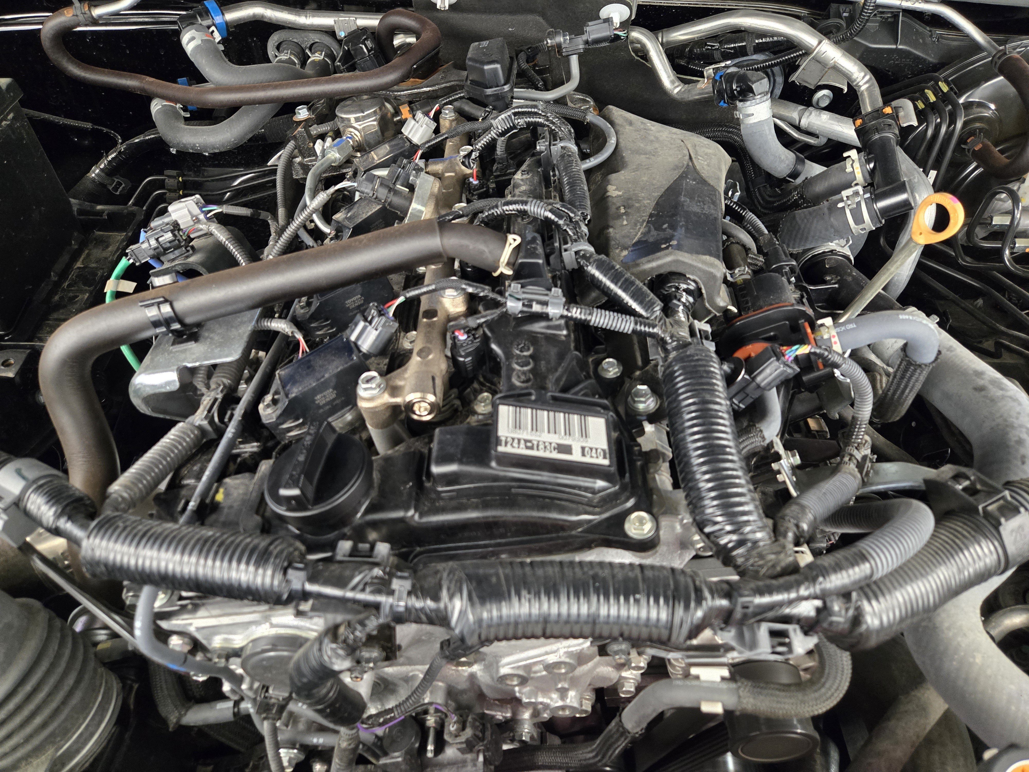 Used 2025 Toyota Tacoma SR5 AWD/4WD image 31
