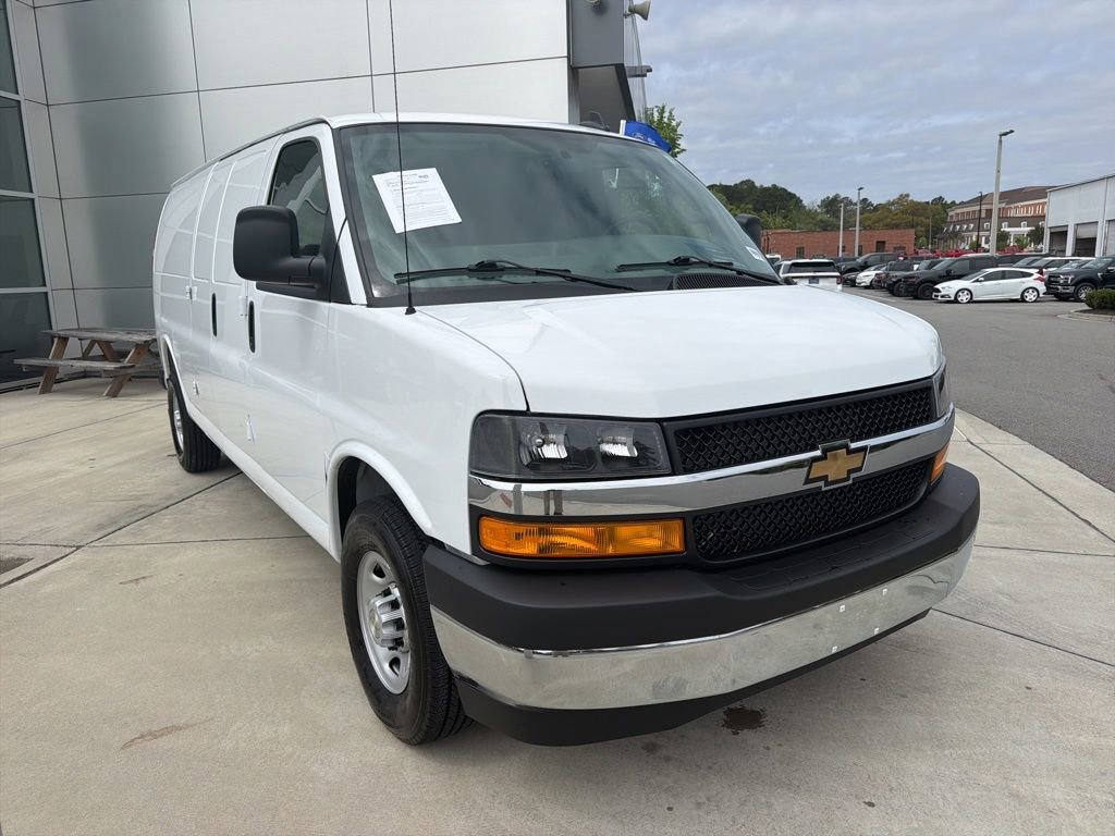 Used 2026 Chevrolet Express 2500 Extended w/ Driver Convenience Package