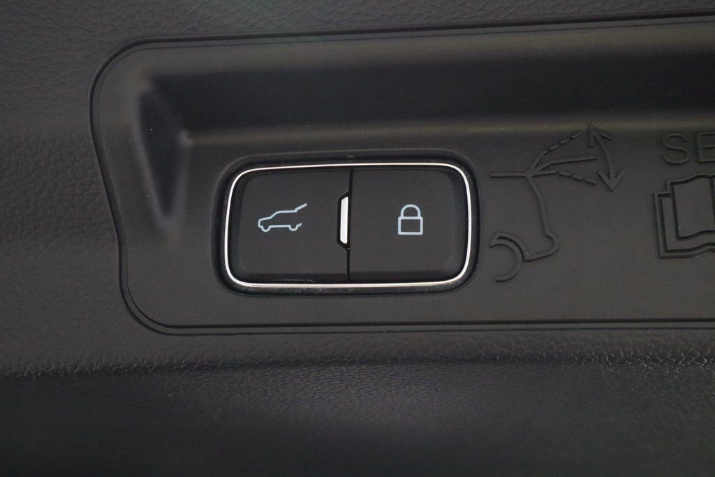 Certified 2023 Ford Explorer XLT w/ Equipment Group 202A image 22