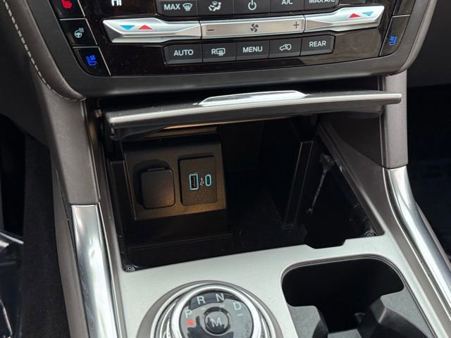 Certified 2020 Ford Explorer Platinum w/ Premium Technology Package AWD/4WD image 21