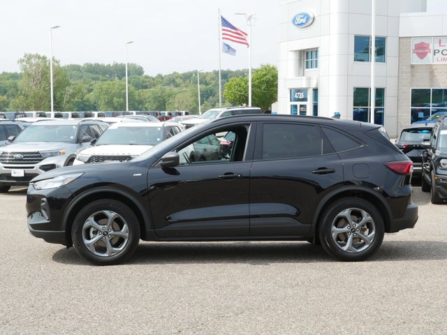 Certified 2026 Ford Escape ST-Line AWD/4WD image 6